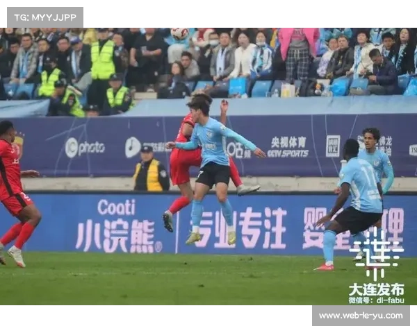 大连梭鱼湾球场上座率创新高，62330人见证收官战